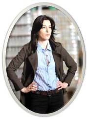 Jamie Murray as Felicity