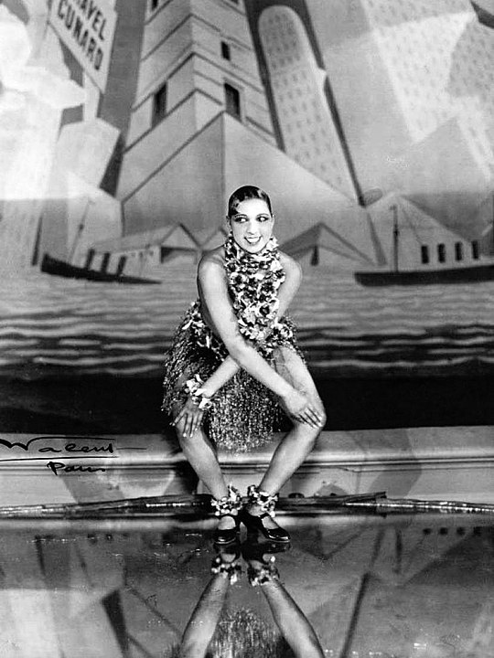 Josephine Baker dancing the Charleston at the Folies-Bergère Paris 1926 Wikipedia